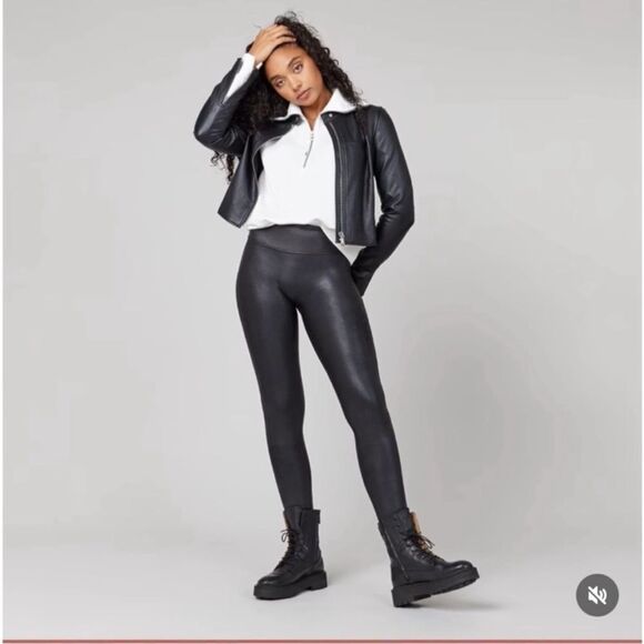 Spanx faux leather legging size Xsmall - Picture 2 of 6